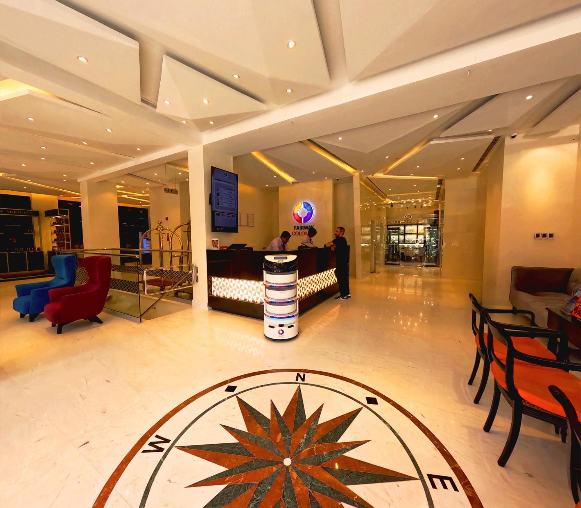 Fairway Colombo - Sri Lanka'S First Hotel With Robot Technology Bagian luar foto