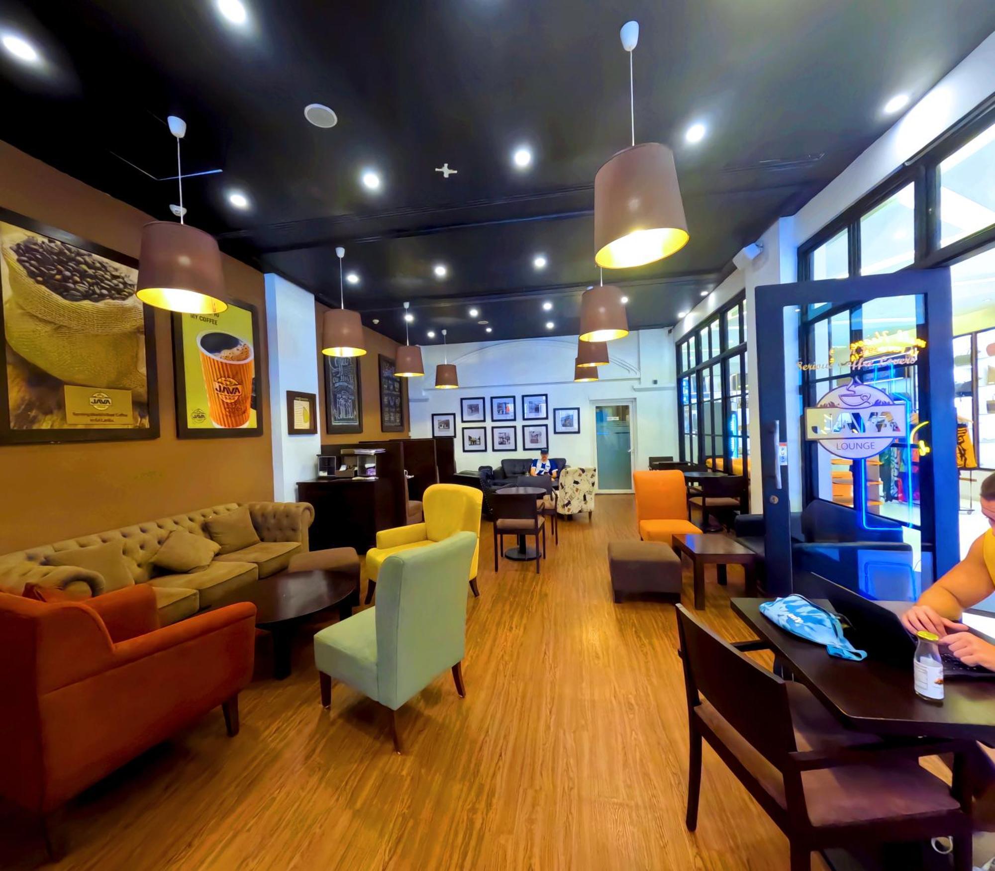 Fairway Colombo - Sri Lanka'S First Hotel With Robot Technology Bagian luar foto