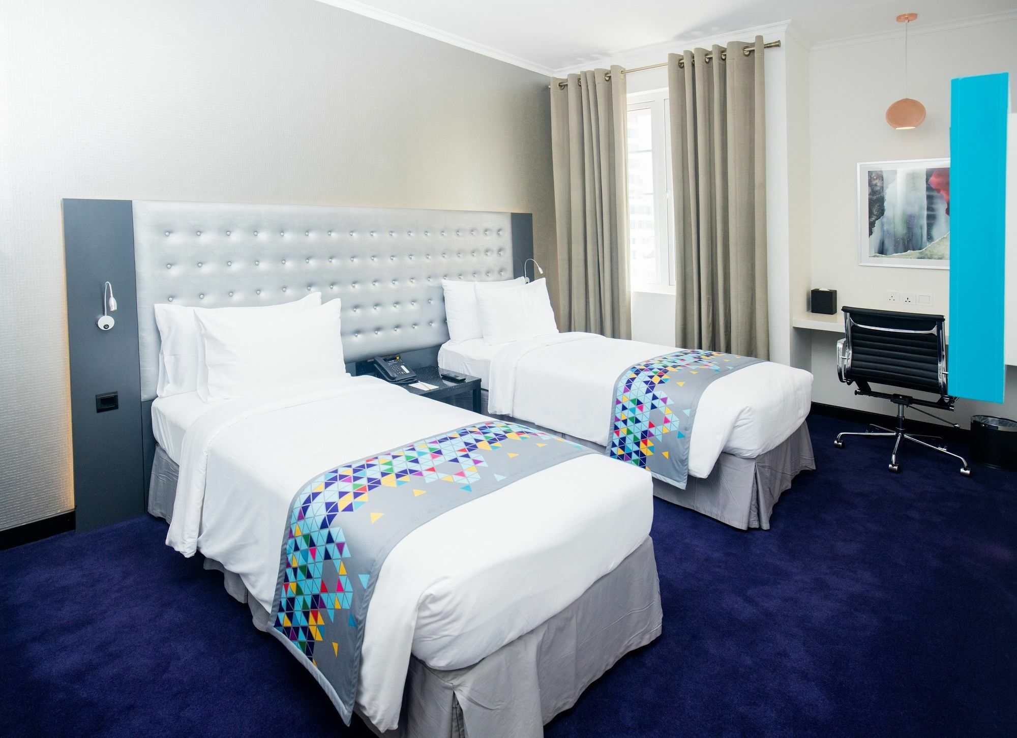 Fairway Colombo - Sri Lanka'S First Hotel With Robot Technology Bagian luar foto